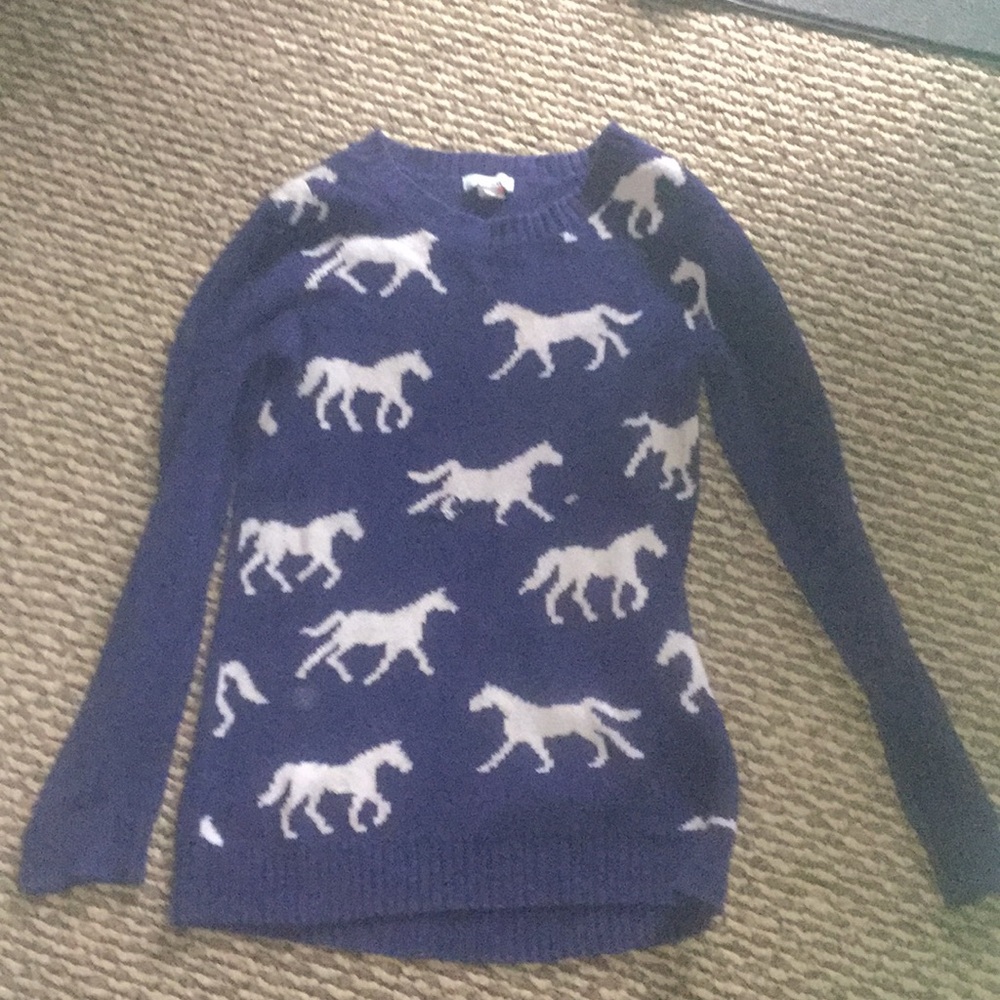 A long sleeve shirt